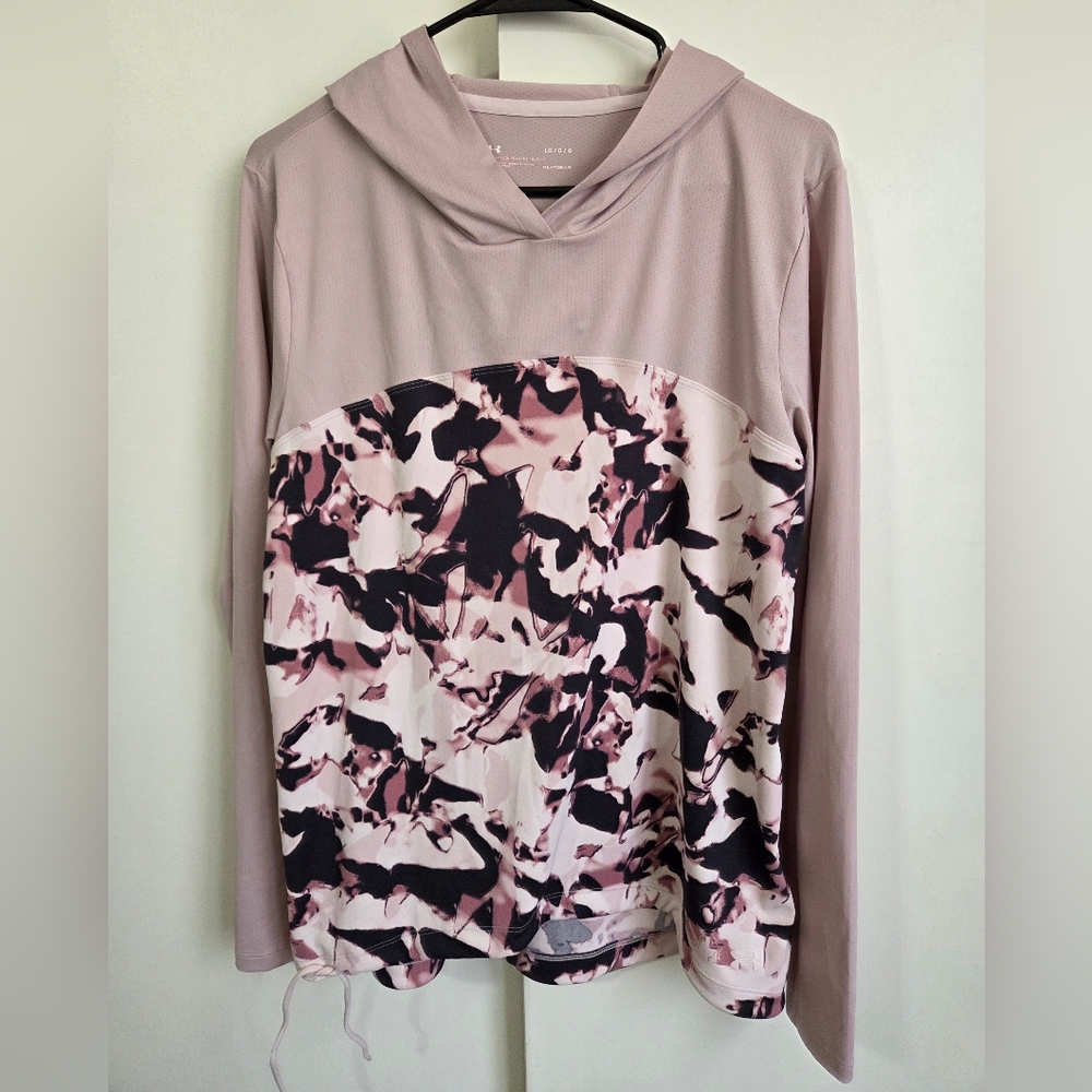 Under Armour Iso-Chill Pink and Black Top